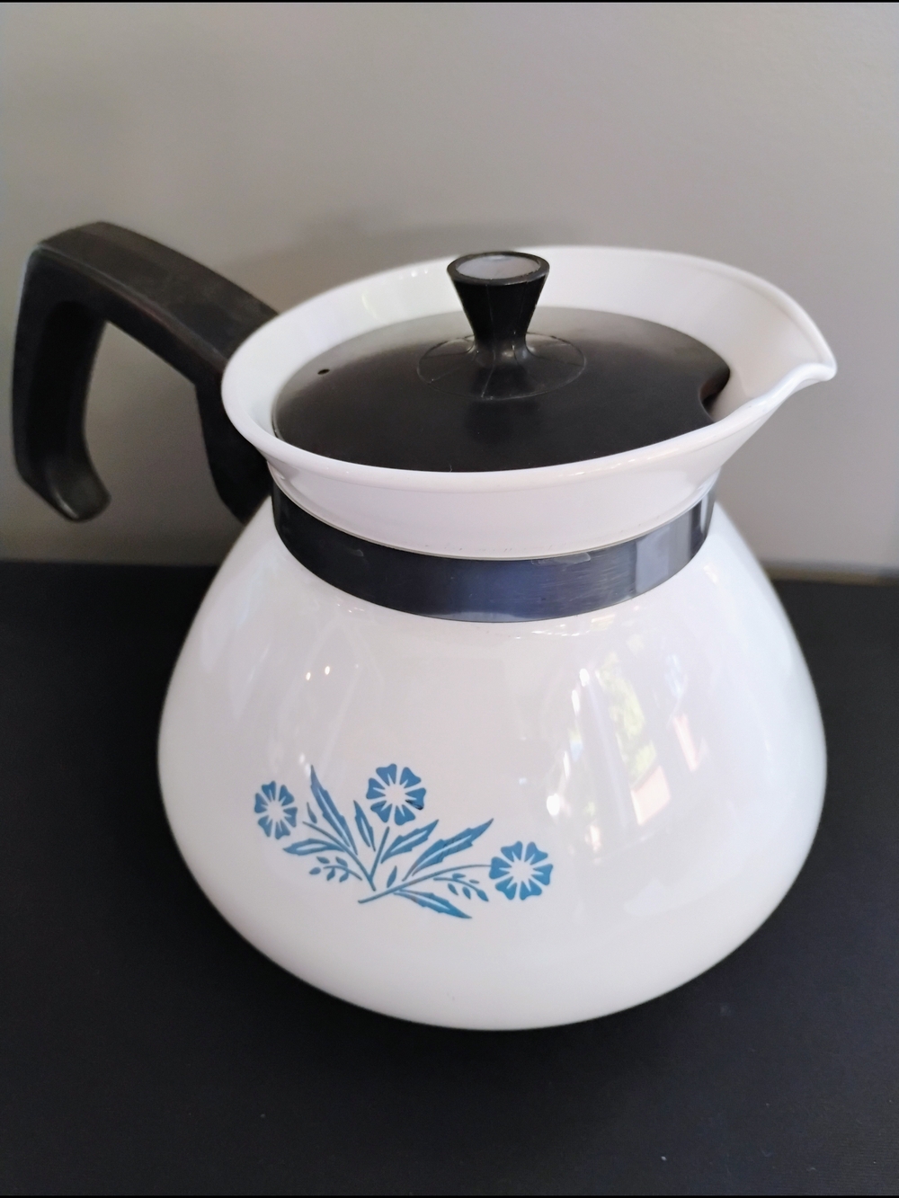 Retro Corning Ware Blue Cornflower Tea/Coffee Pot with Black Handle